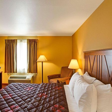 Rodeway Inn & Suites Phillipsburg Exterior foto